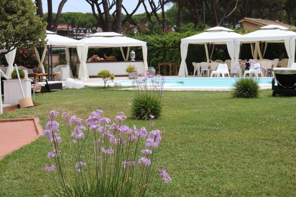 Hotel Velcamare Tarquinia Eksteriør bilde